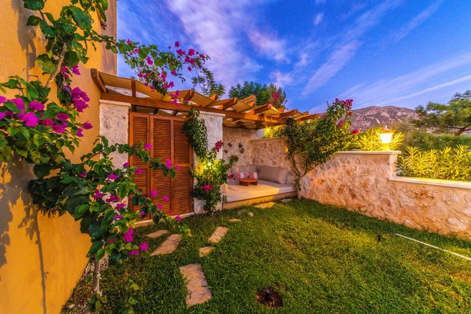 Ilustrační foto — terasa a pergola