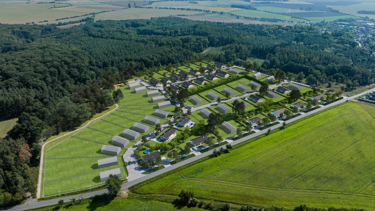 Projekt Domy Mcely v krajině u lesa