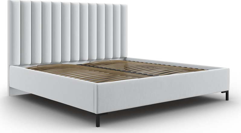 Světle šedá čalouněná dvoulůžková postel s úložným prostorem s roštem 200x200 cm Casey – Mazzini Beds