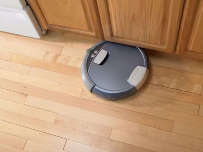 Zahoďte mop. Je tu vytírací robot