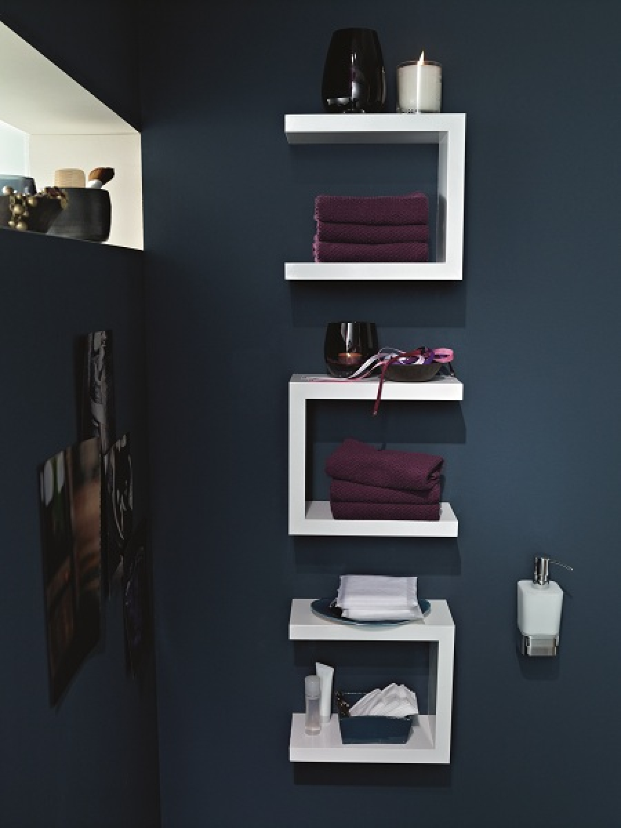Velkorysý design malé koupelny