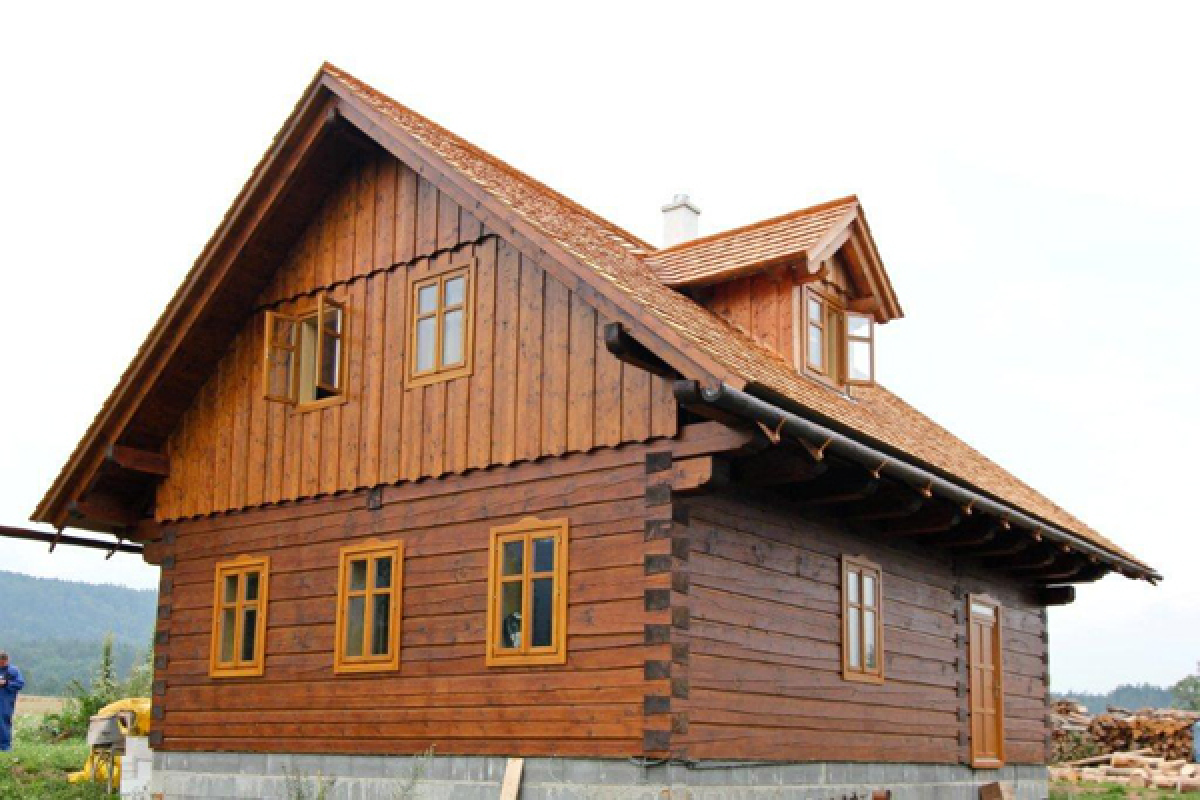 Veletrh FOR WOOD klepe na srubové dveře…
